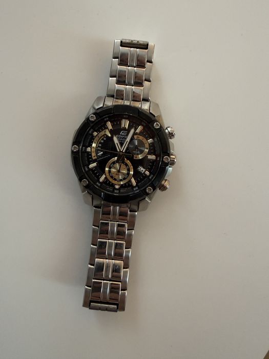 Часовник Casio Ediface