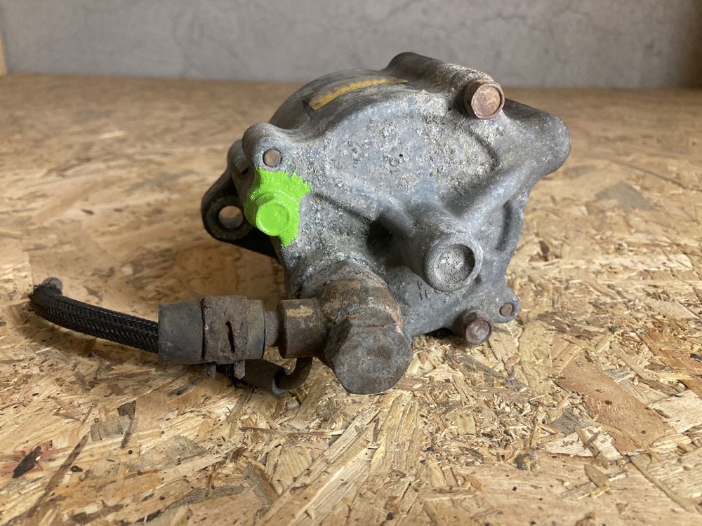 Вакум помпа за Тойота Ланд Крузер J90/J120 / land cruiser J90/J120