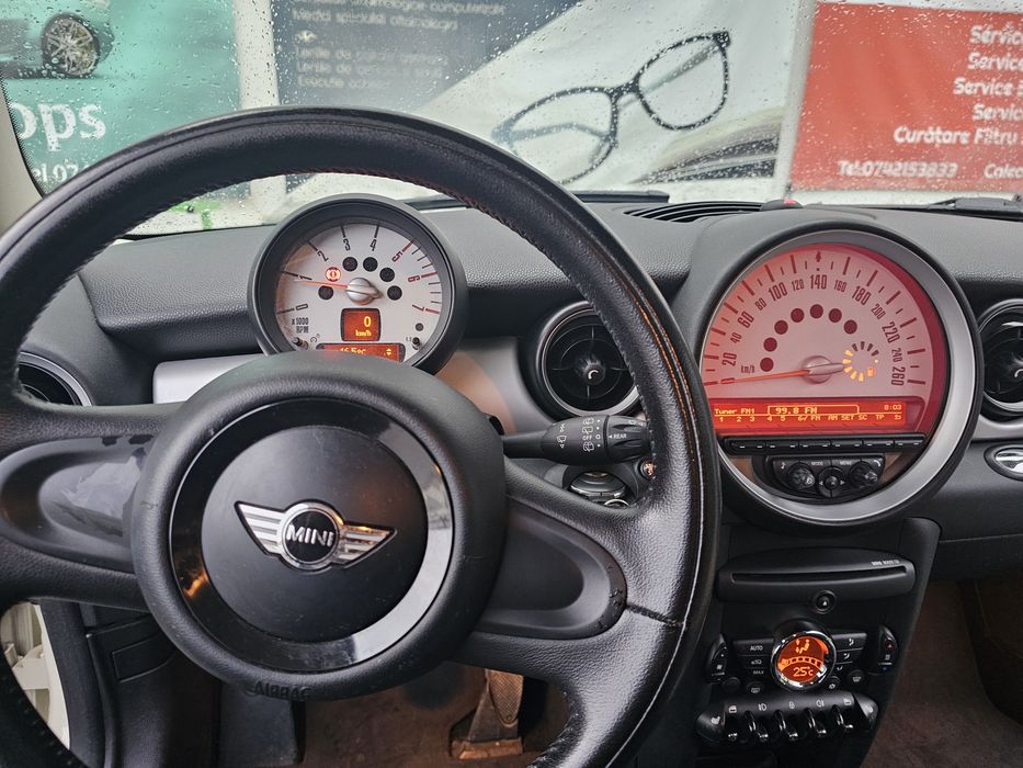 Mini Clubman 2012