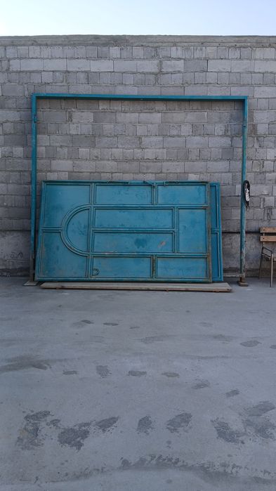 2 tabaqali darvoza yaxshi holatda