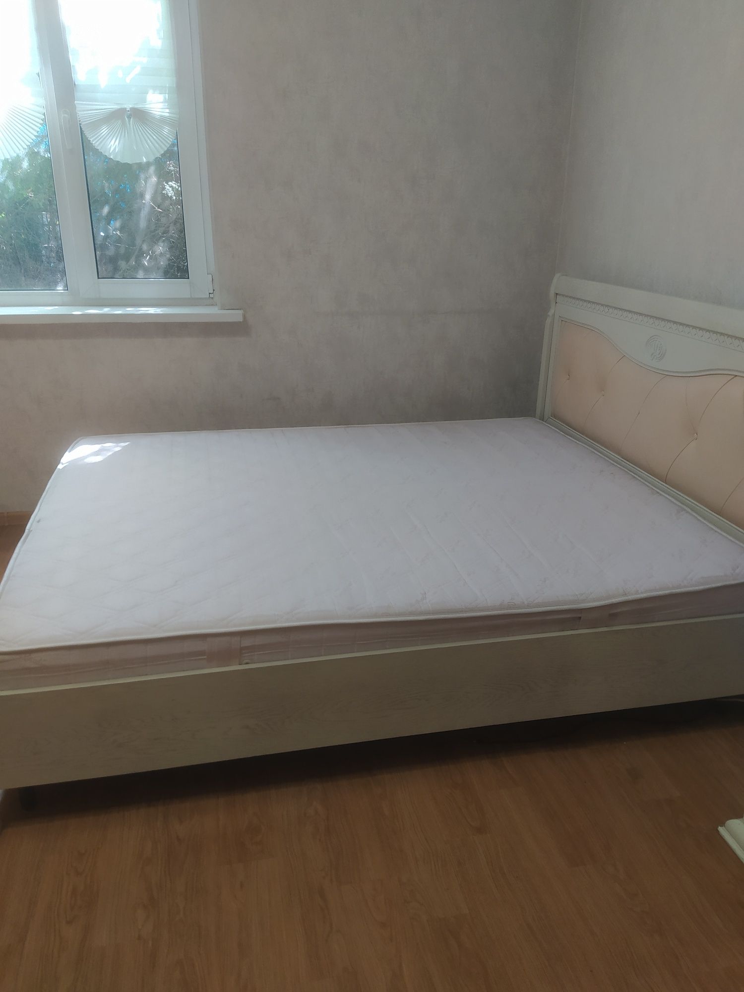 Продам кровать 160*208 Белоруссия