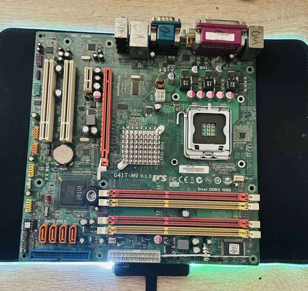 Placa de baza Intel G41T-M9