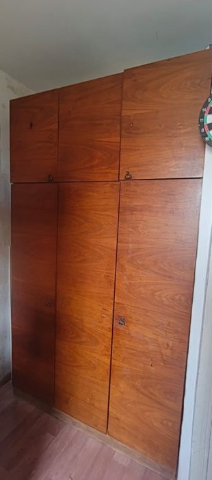 Продам шифоньер с антресолью