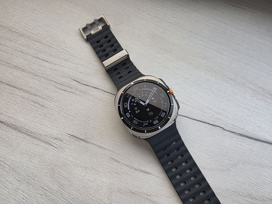 Samsung Galaxy Watch Ultra LTE Titanium Silver