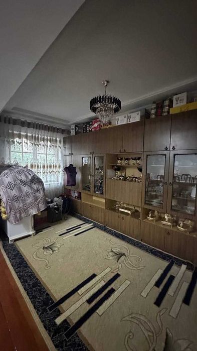 N.12270  Срочно!!!  Продаётся 5-комнатная квартира