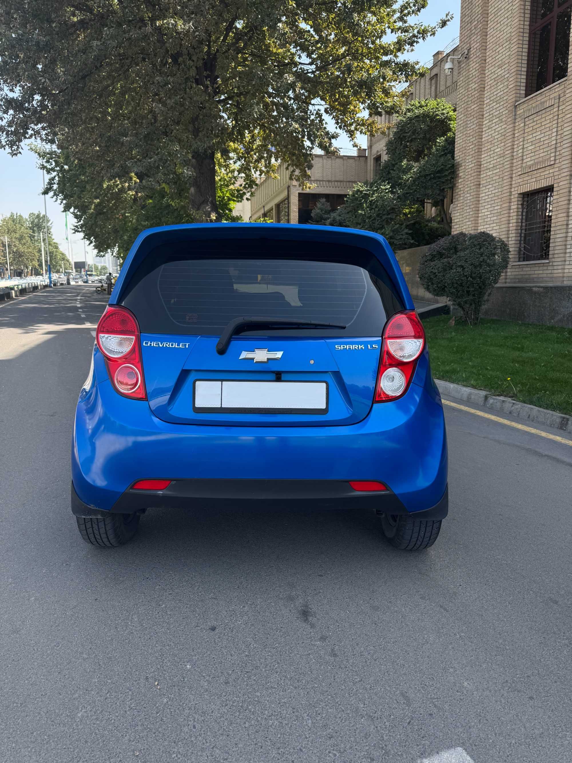 Продам автомобиль SPARK (автомат) 2014