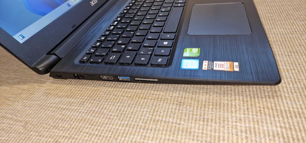 Laptop Acer Aspire3 Intel Gen7 I5 7200u SSD Ram 12Gb Video MX 130 2Gb