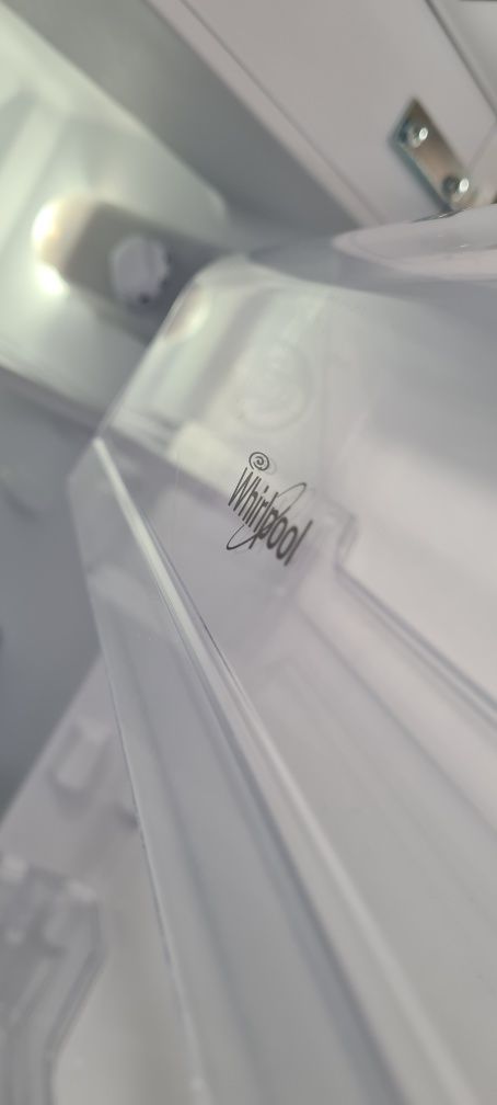 Комбиниран хладилник за вграждане  Whirlpool ART 6500/A+