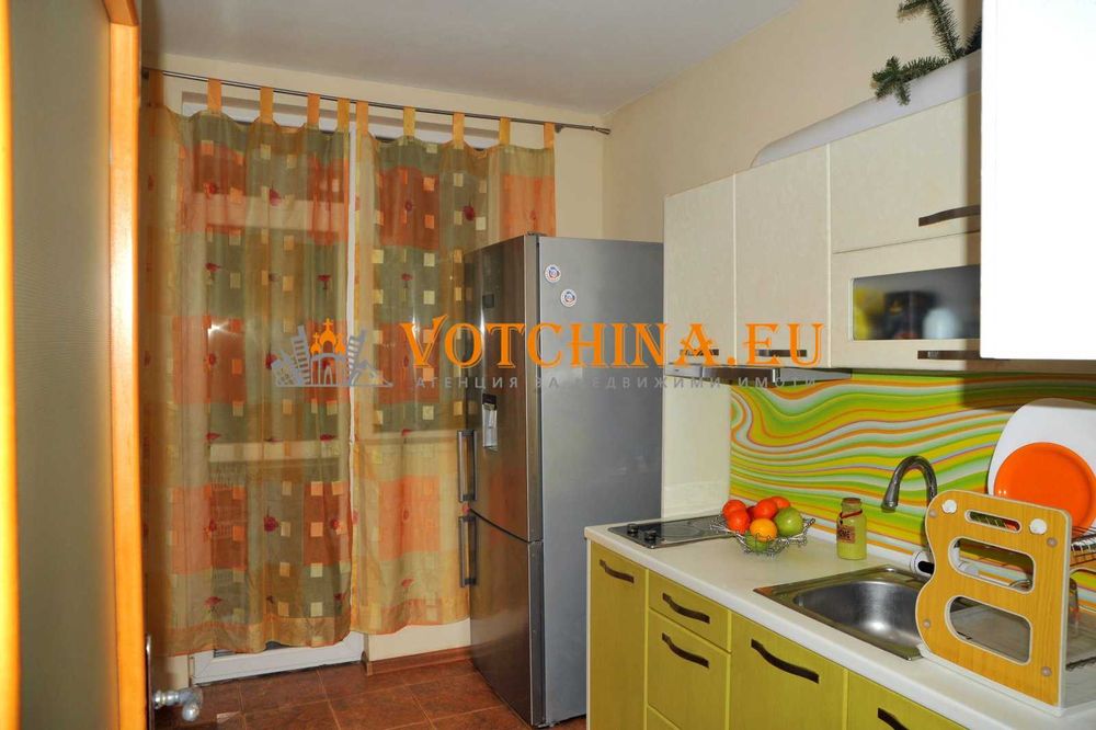 Продава се Четиристаен апартамент в Варна, Зимно кино Тракия - 92 кв.м за 2011 €/кв.м - Снимка #3