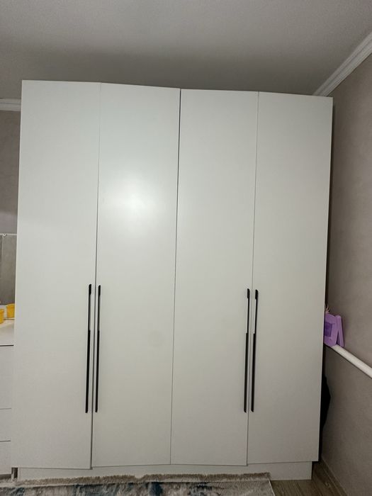 Срочно продам шкаф