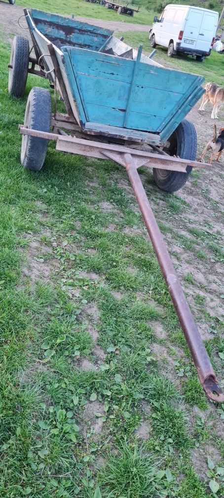 Vindem carut cu proțap  de tractor