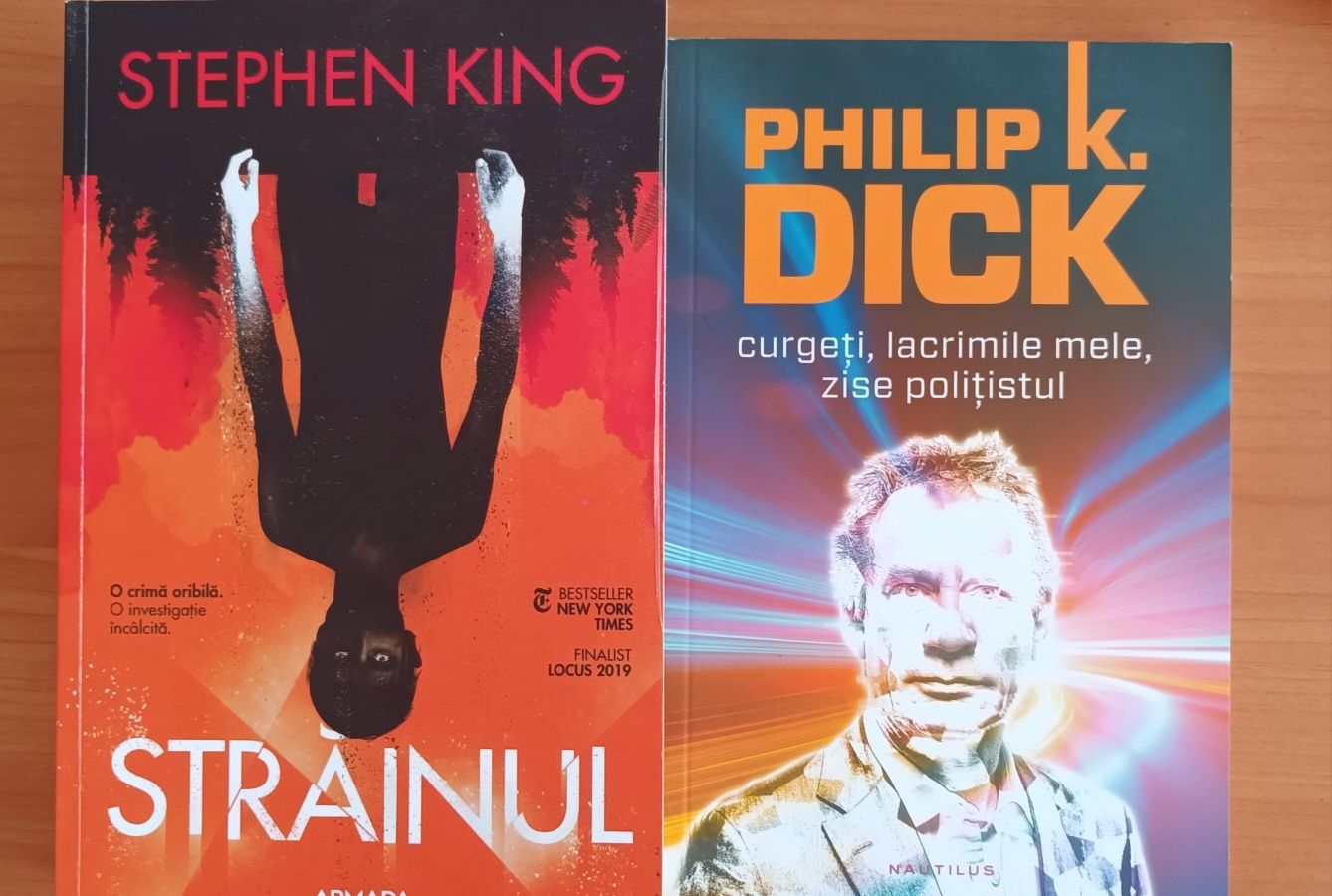 Cărți Stephen King, Terry Pratchett și Philip K Dick