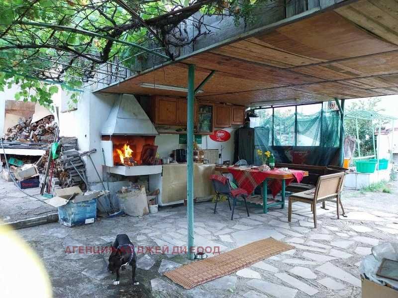 Продава се Къща в София, Люлин 8 - 150 кв.м за 1467 €/кв.м - Снимка #16