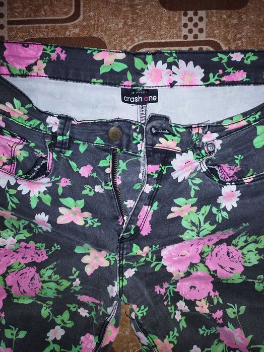 Pantaloni dama inflorati multicolor ,marimea S