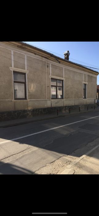 Spatiu comercial / Hala cu 5 boxe de vanzare in Sighetu Marmatiei