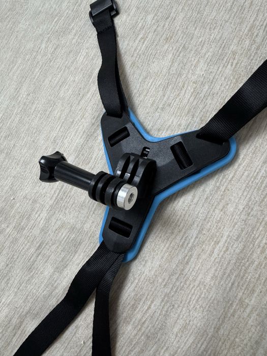 Vand suport de camera de actiune pentru casca moto