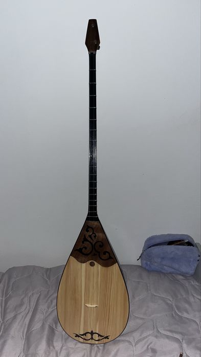 Домбыра новая продам