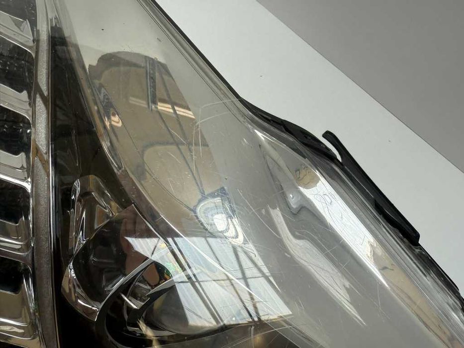 Far Dreapta Citroen DS5 2011 2012 2013 2014 2015 Cod 9802086580