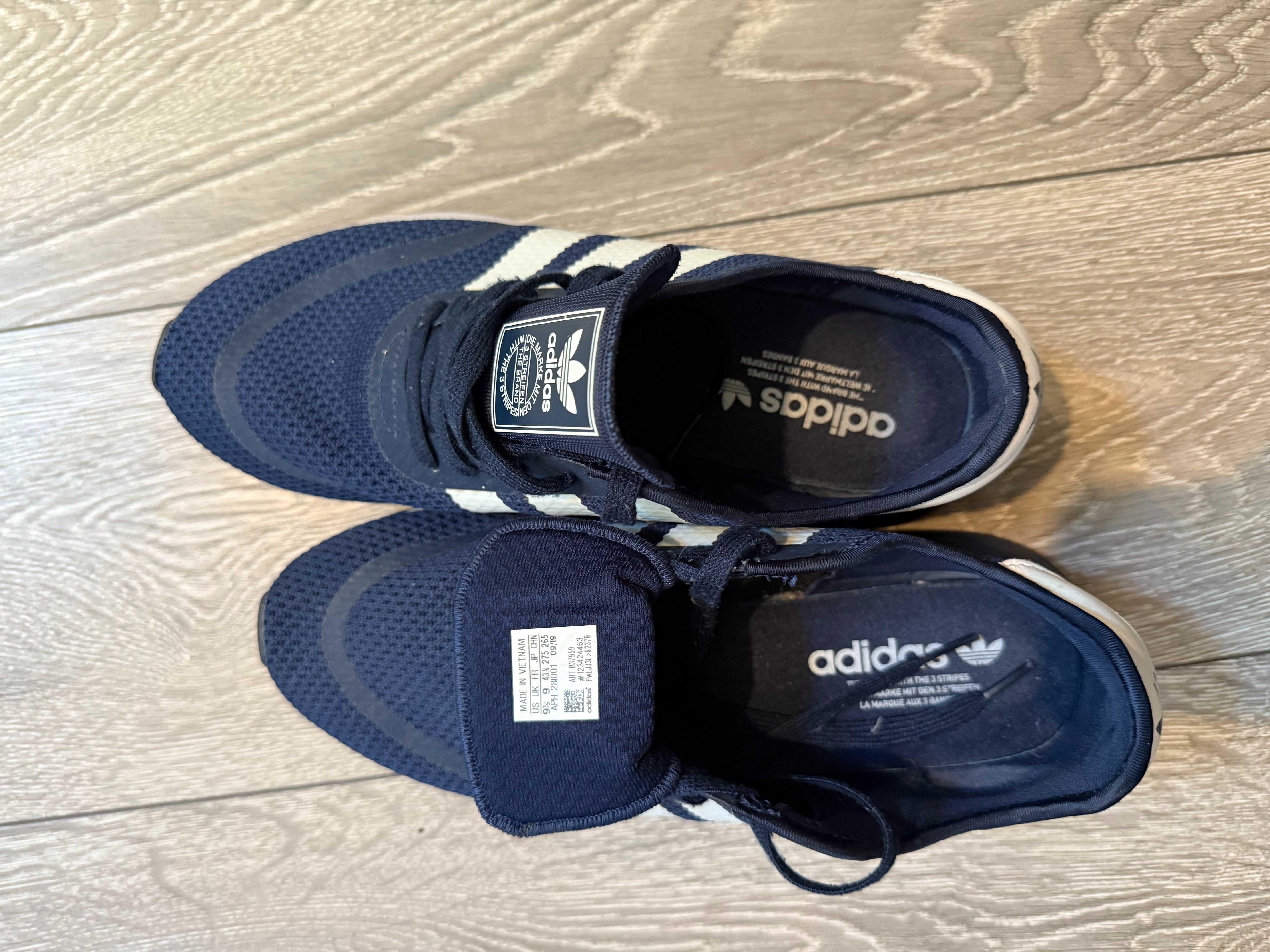 Adidas marimea 43 1/2