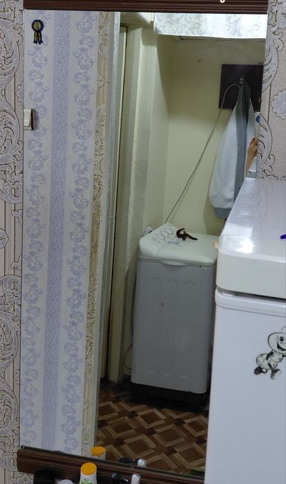 Зеркало  в хорошем состоянии