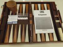Joc table/Backgammon + Joc Poker cu zaruri in servieta Diplomat