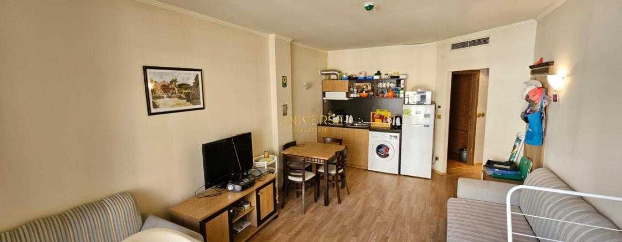 Продава се Двустаен апартамент в к.к. Елените - 63 кв.м за 826 €/кв.м - Снимка #3