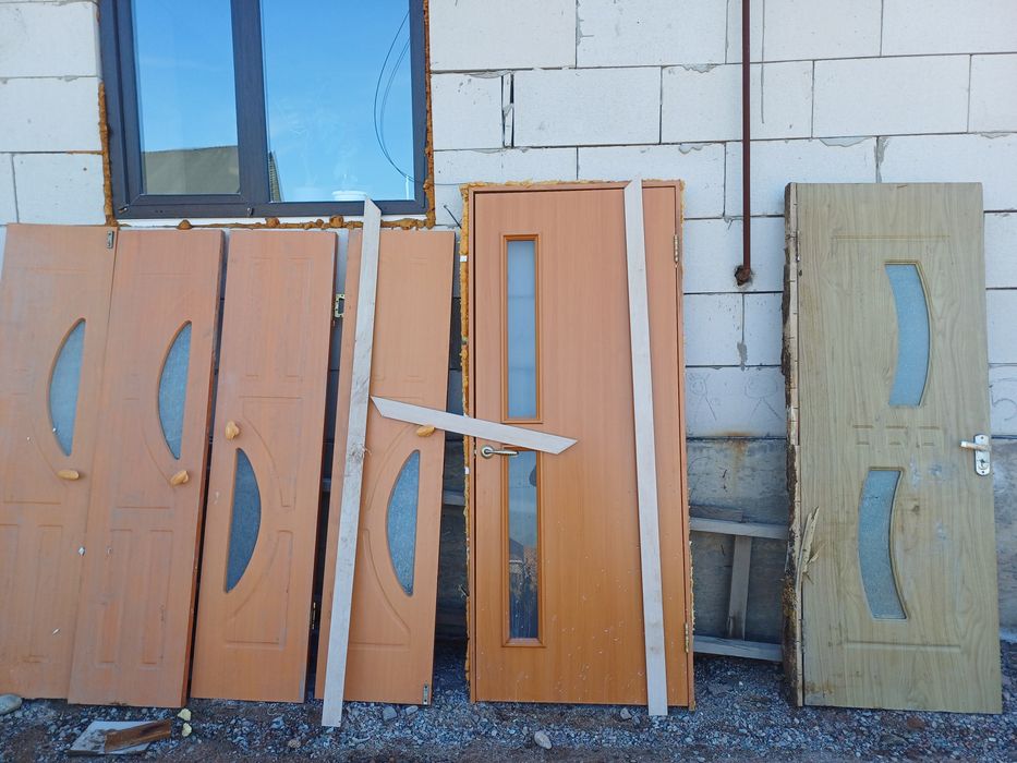 Продам междукомнатный двери