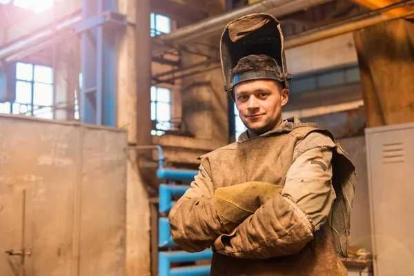 Сварщик в Каскелене услуги сварщика на выезд газосварщик