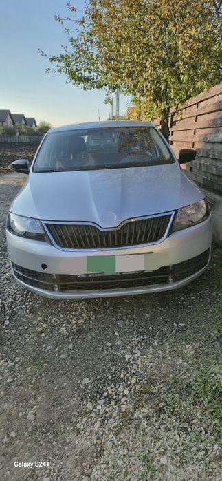 Vand Skoda Rapid 2015 Diesel 1.6