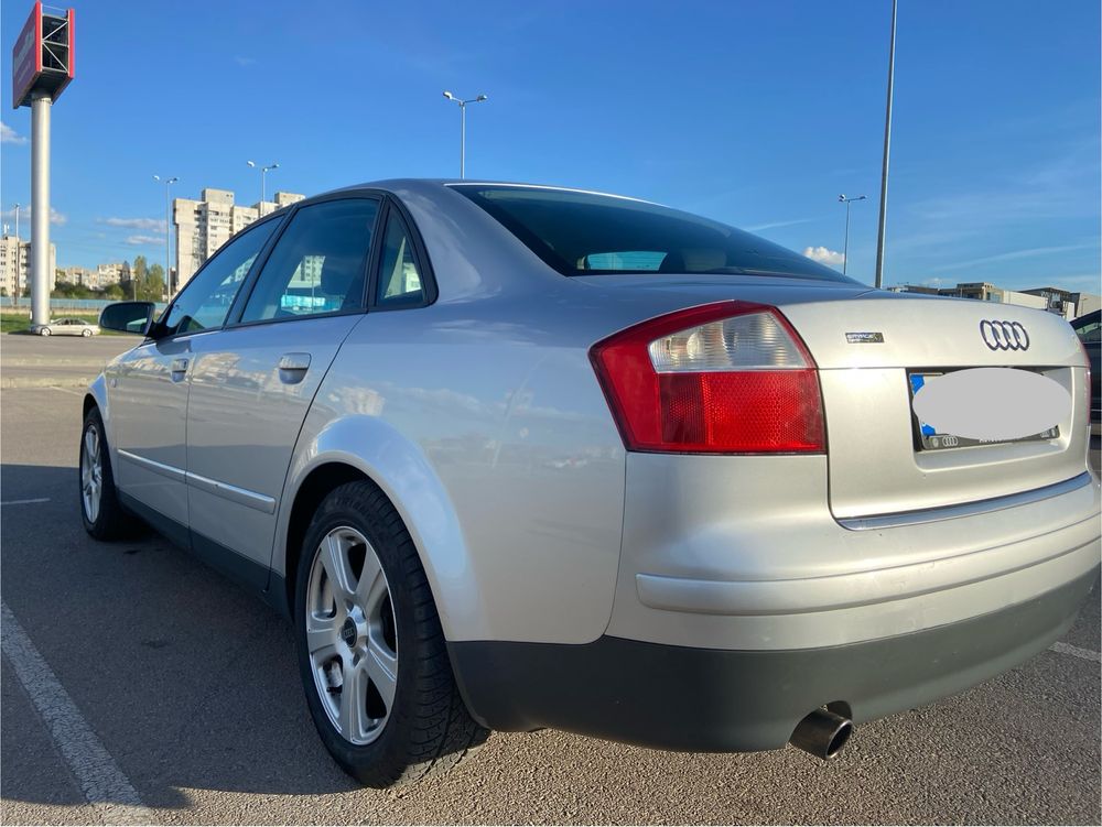 Audi A4 b6 2000 кубика на части