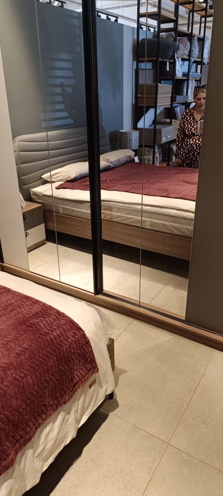 Гардероб с плъзгащи врати ENZA HOME
