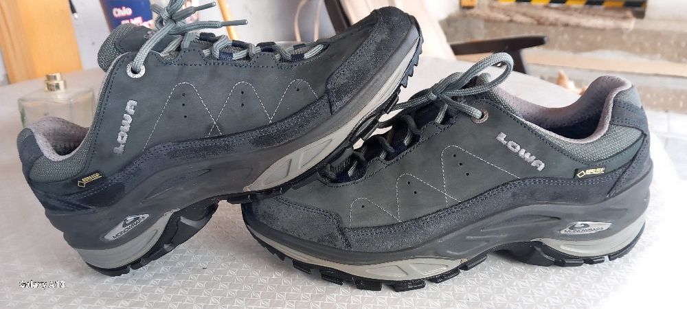 Lowa pantofi piele treching