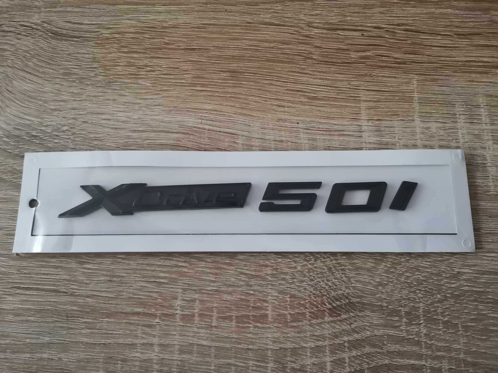 черен надпис BMW Xdrive 50i