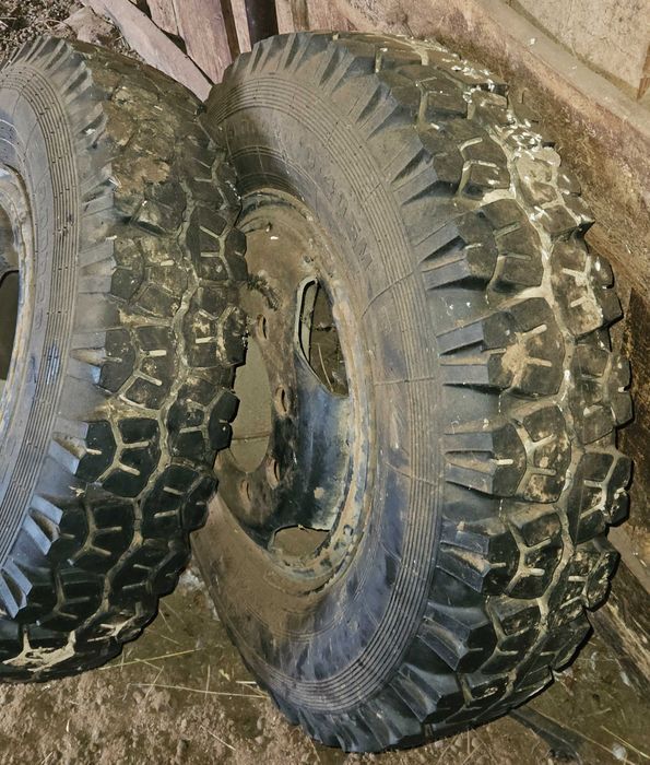 Шины 9.00R20 Кама с дисками на Зил