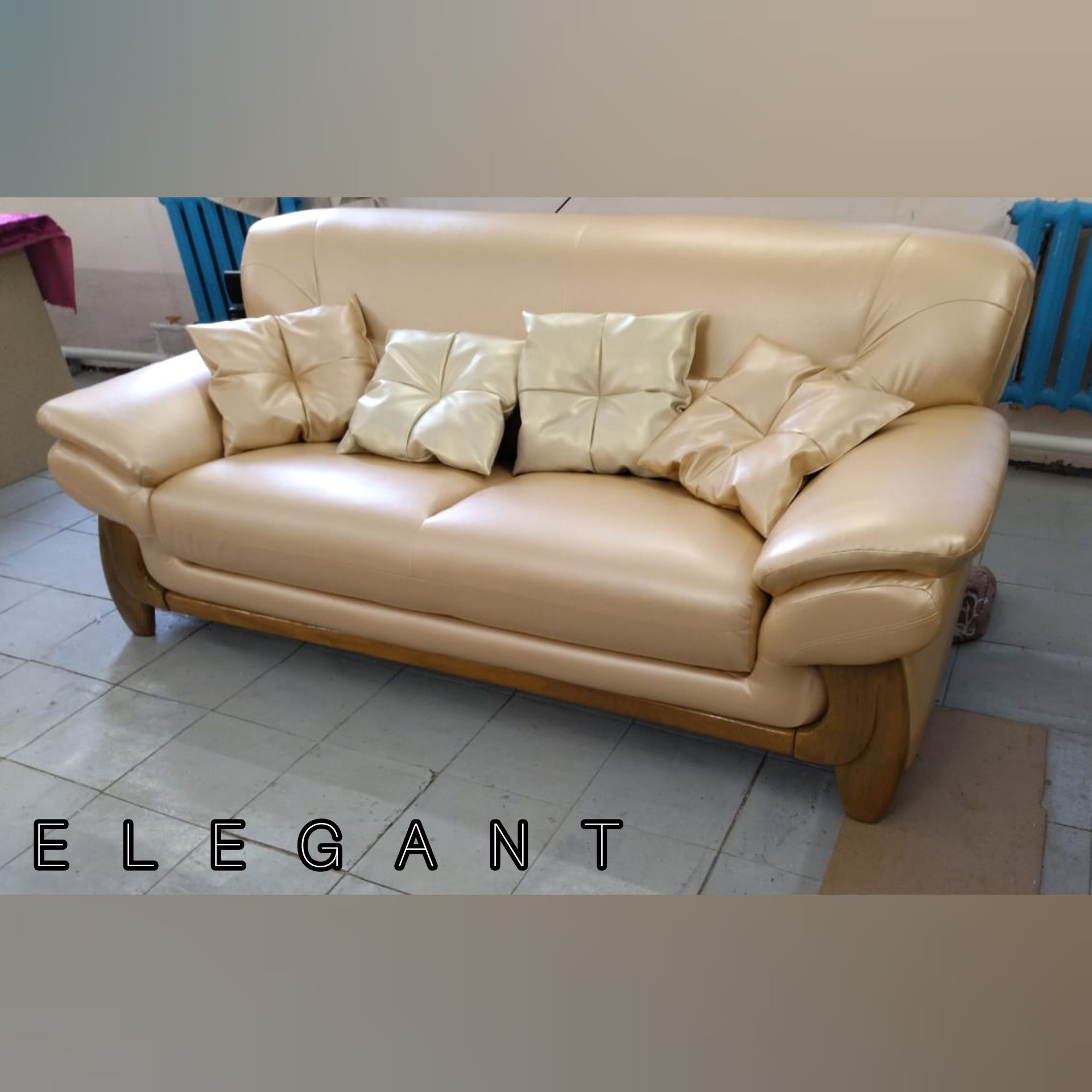 Компания ELEGANT  предлагает услуги по реставрации, перетяжке мебели.