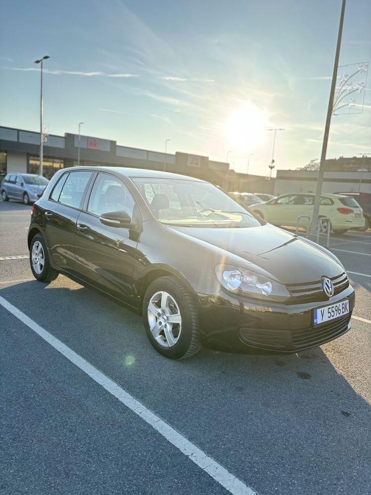 Volkswagen Golf 6 Перфектен * Реални Км
