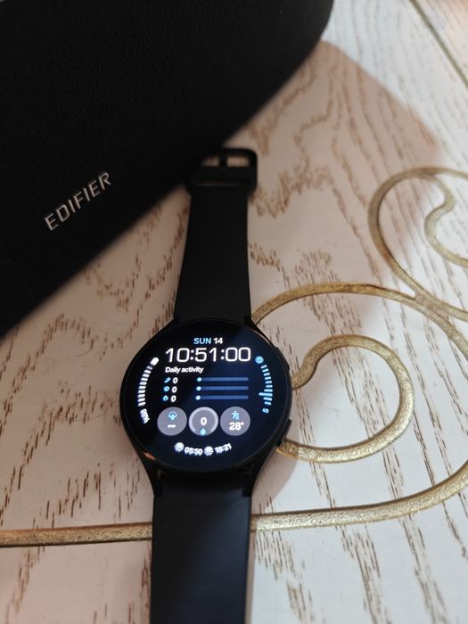 Galaxy Watch 4 44 wearOS Android