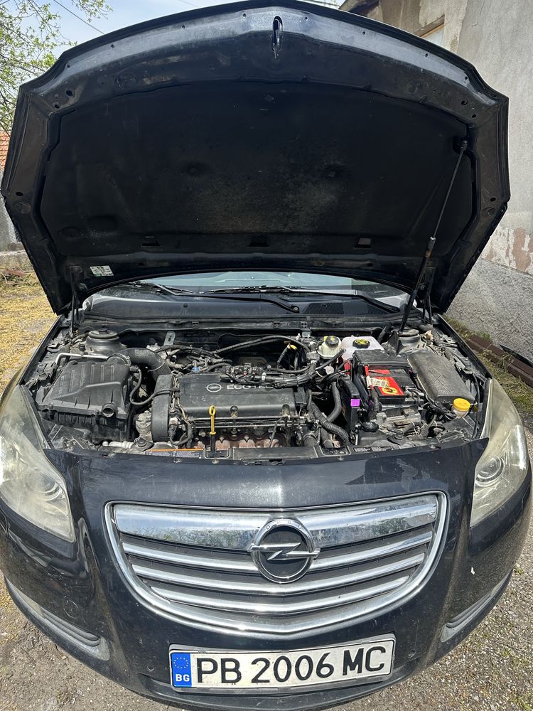 Продавам Opel Insignia 1.8 140