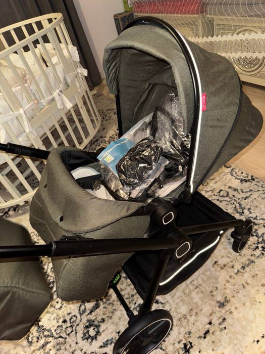 Коляска NewLux почти новая + полный комплект