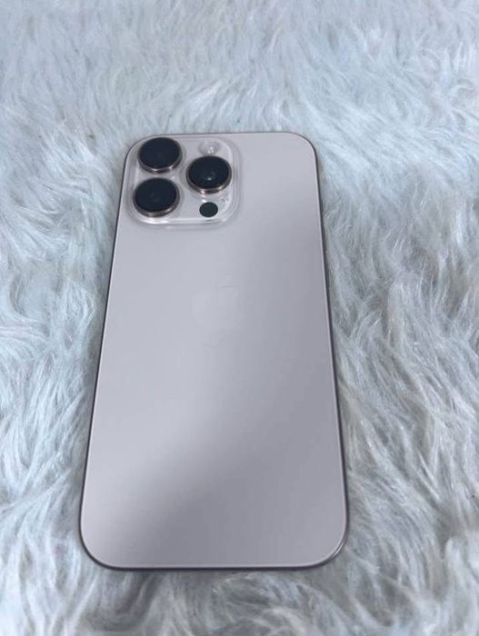 Iph. 16 desert titanium