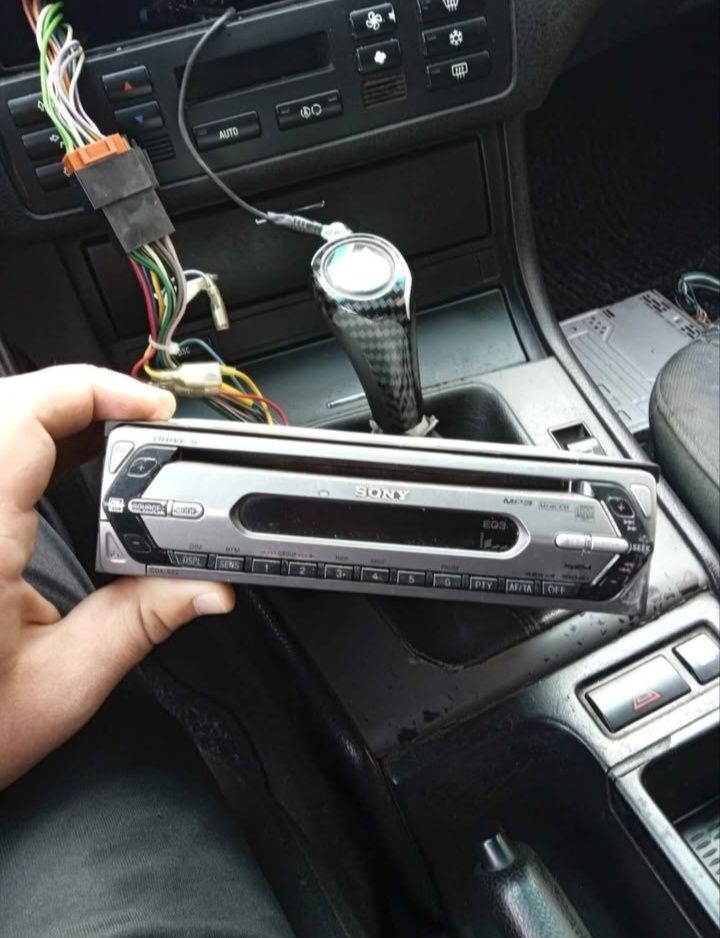 Cd за кола sony model cdx s22