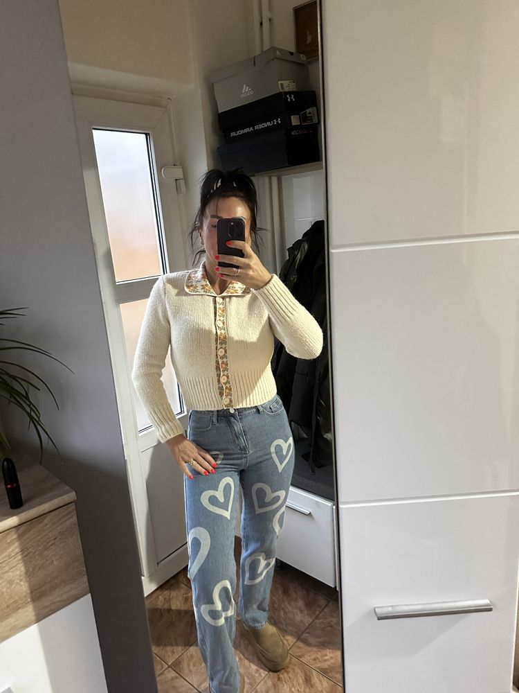 Vand cardigan crem de la Zara