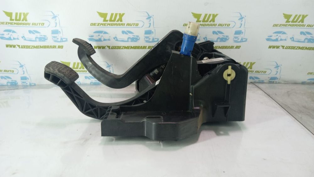 Pod pedalier 25863700 Peugeot Boxer 2 Typ250  [din 2nd facelift]