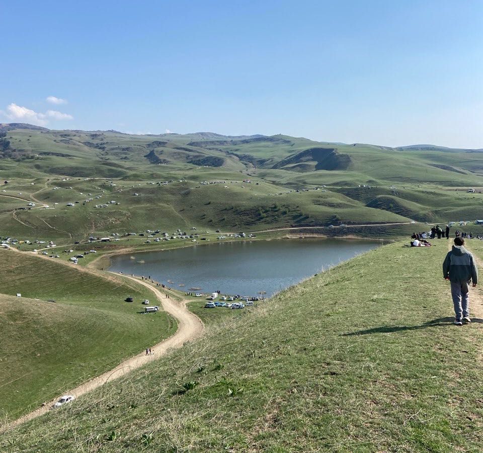 Поездка в горы, водопад,винодельня и др. гид-водитель. Минивэн Hyundai