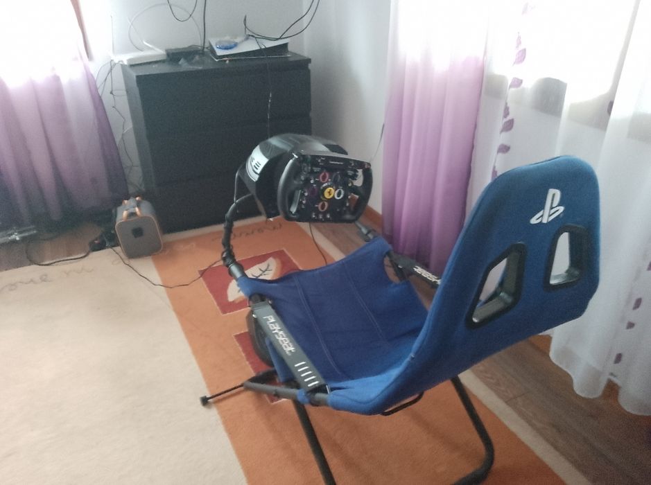 Vând volan thrumaster t300 de formula 1