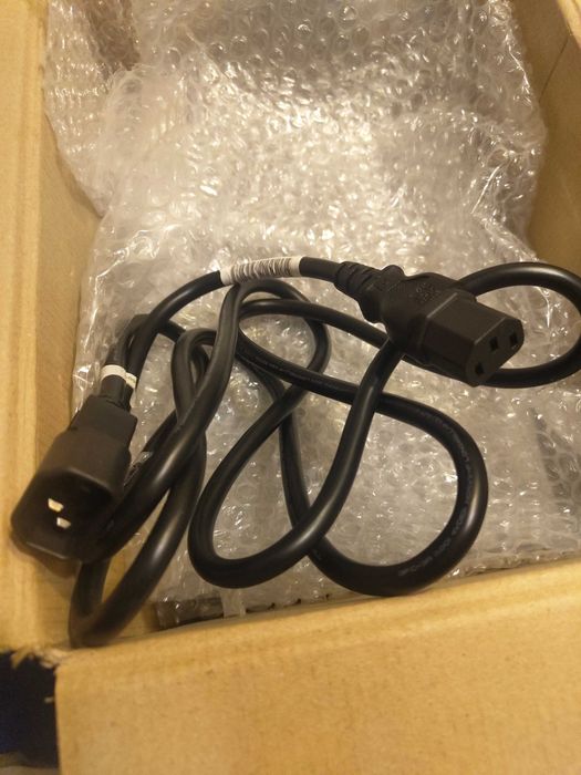 UPS APC BX700UI 700VA fără acumulator