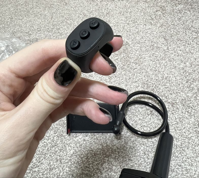 Suport Kindle si inel rasfoire pagini