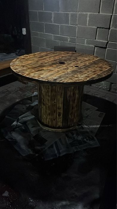 Продам Стол для уличного использования