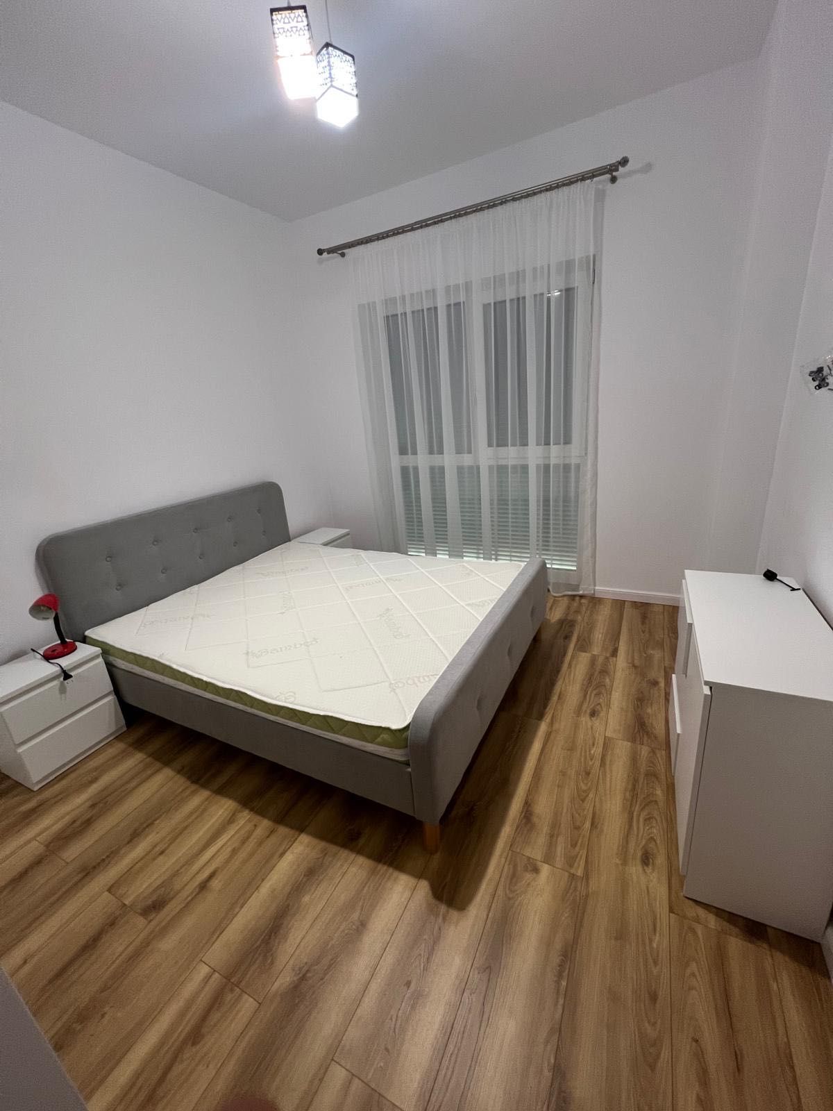Închiriez apartament 2 camere