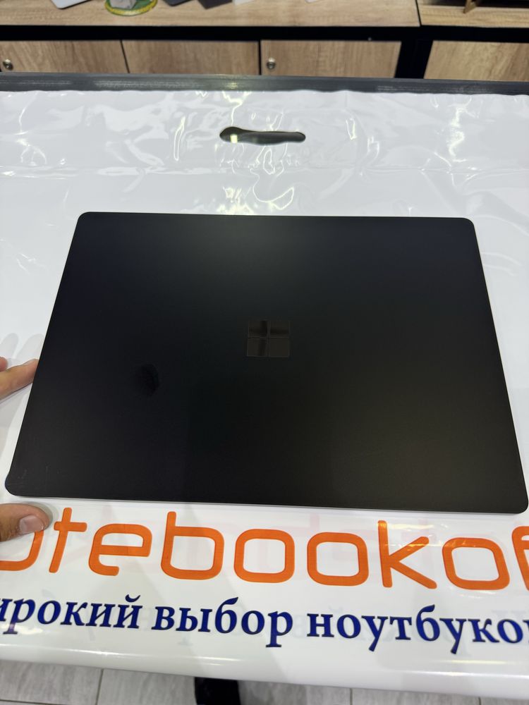 Microsoft Surface 4 Laptop 13.5" FHD IPS i7-1185G7 16GB SSD 256GB  B/U